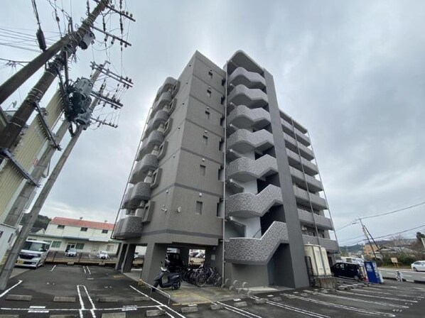 コスモマンション加納の物件外観写真